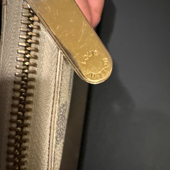 Louis Vuitton Checkered Beige Wallet - Picture 2 of 10